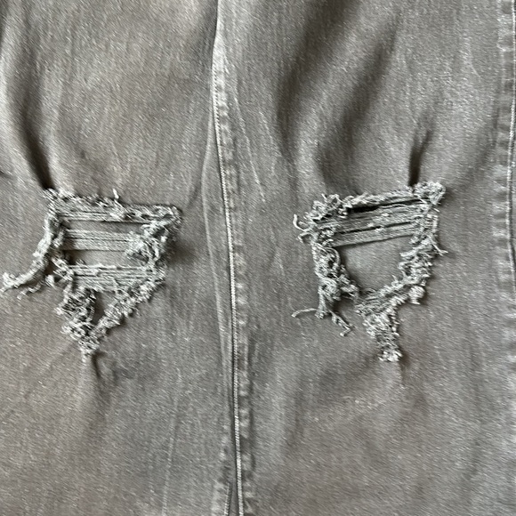 NWT Black Damaged Highest Rise Baggy Jeans - Picture 3 of 6